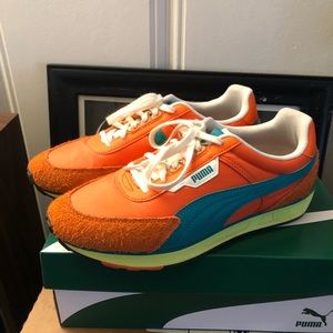 Puma low rider vintage sneakers size 9 orange